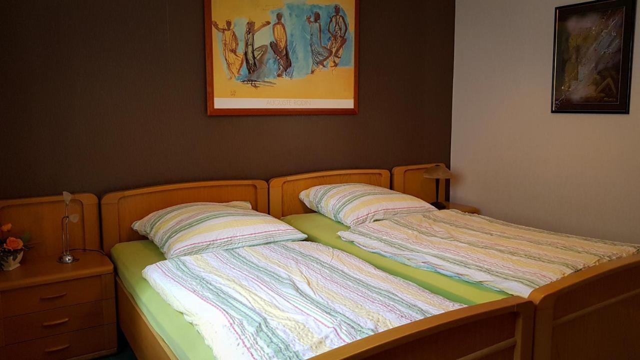 Ferienwohnung Reuscher, Trier-Newel Ngoại thất bức ảnh